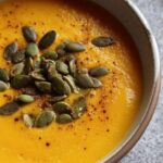 Die leckerste Kürbissuppe mit Kokosmilch