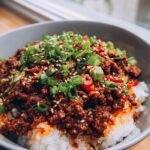 Koreanische Gochujang-Rindfleisch-Bowls