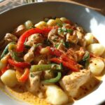 Paprika-Sahne-Hähnchen mit Gnocchi
