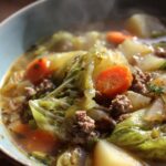 Spitzkohl-Eintopf mit Hackfleisch