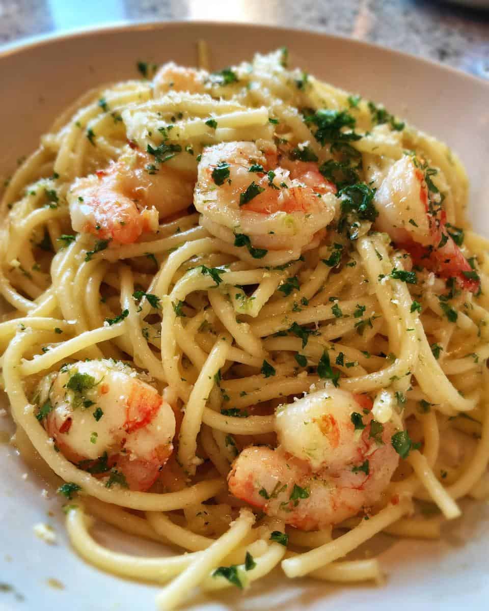 Spaghetti mit Garnelen in Knoblauch-Sahnesauce - detail 1