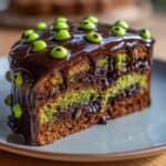 Halloween-Kuchen mit essbaren Augäpfeln