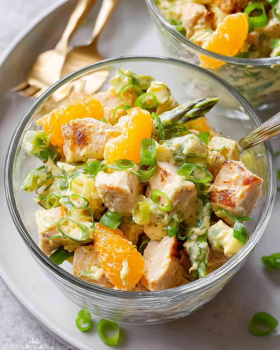 Geflügelsalat klassisch mit Mandarinen und Curry - detail 3