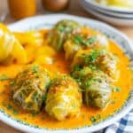 Gerösteter Weißkohl aus dem Ofen mit Paprika und Koriander