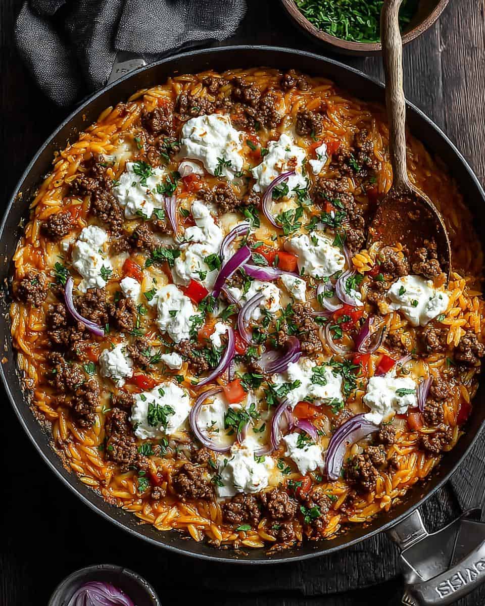 Kritharaki-Hackfleischpfanne mit Feta – Schnelles Rezept
t - detail 1