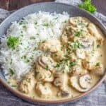 Cremiges Hähnchengeschnetzeltes mit Pilzen und Reis