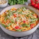 Nudelsalat mit Pesto und Rucola ohne Mayonnaise