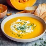 Schnelle cremige Butternut-Kürbis-Suppe