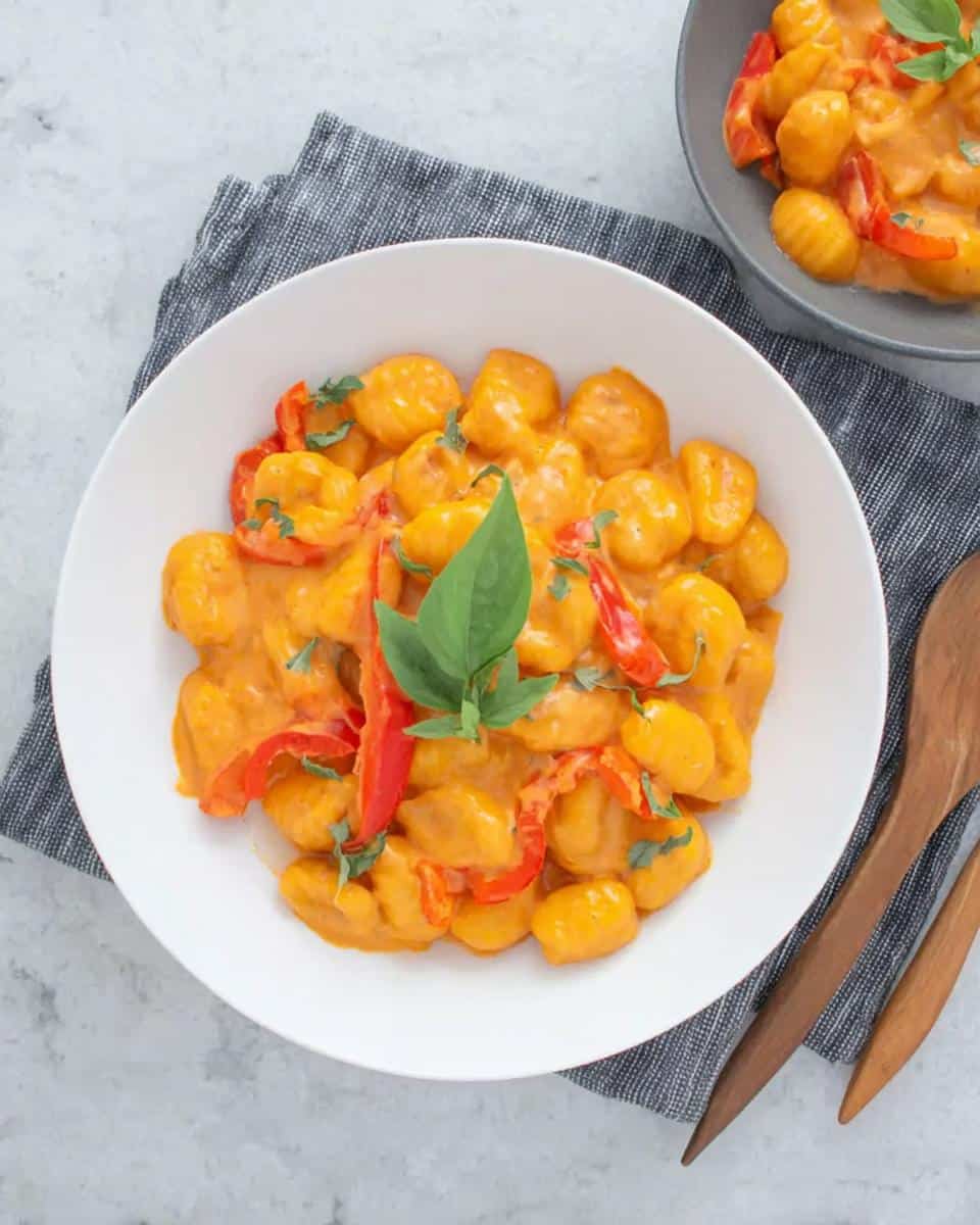 15 Minuten Gnocchi Paprika Pfanne mit cremiger Frischkäsesoße - detail 3