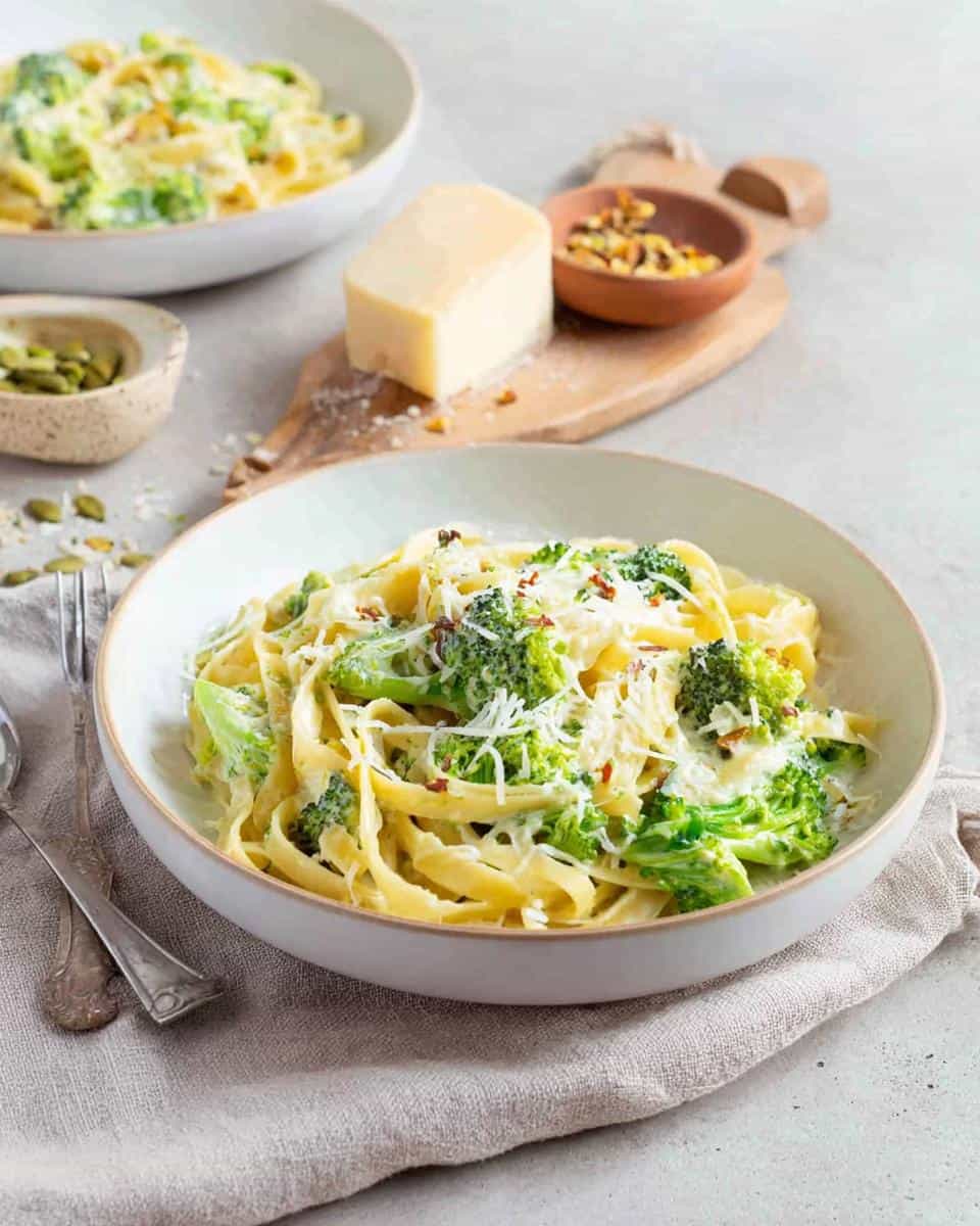 Cremige Brokkoli Pasta mit Frischkäse - detail 3