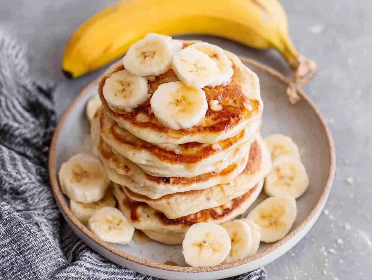 Einfache fluffige Bananen Pancakes ohne Ei: Genial Lecker