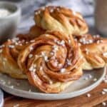 Einfache fluffige Zimtschnecken schnell selber backen