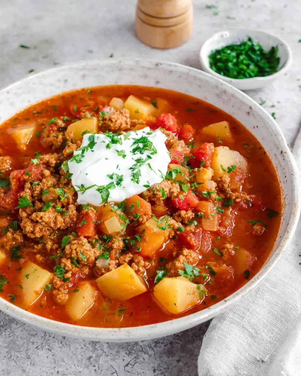Einfacher Bauerntopf mit Rinderhackfleisch und Kartoffeln Rezept - detail 1