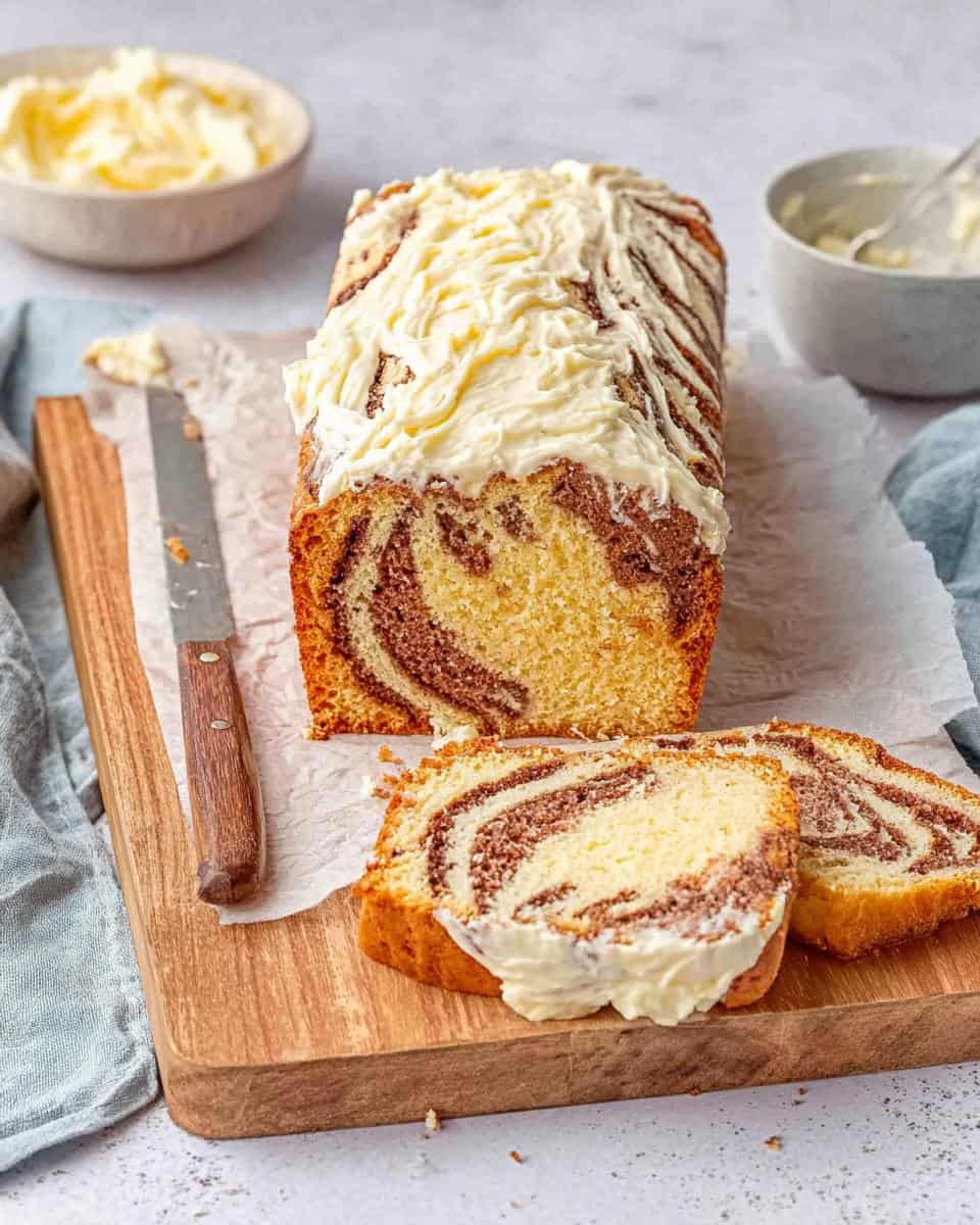 Einfacher Zimtschneckenkuchen Kastenform mit Frischkäse-Topping Rezept - detail 2