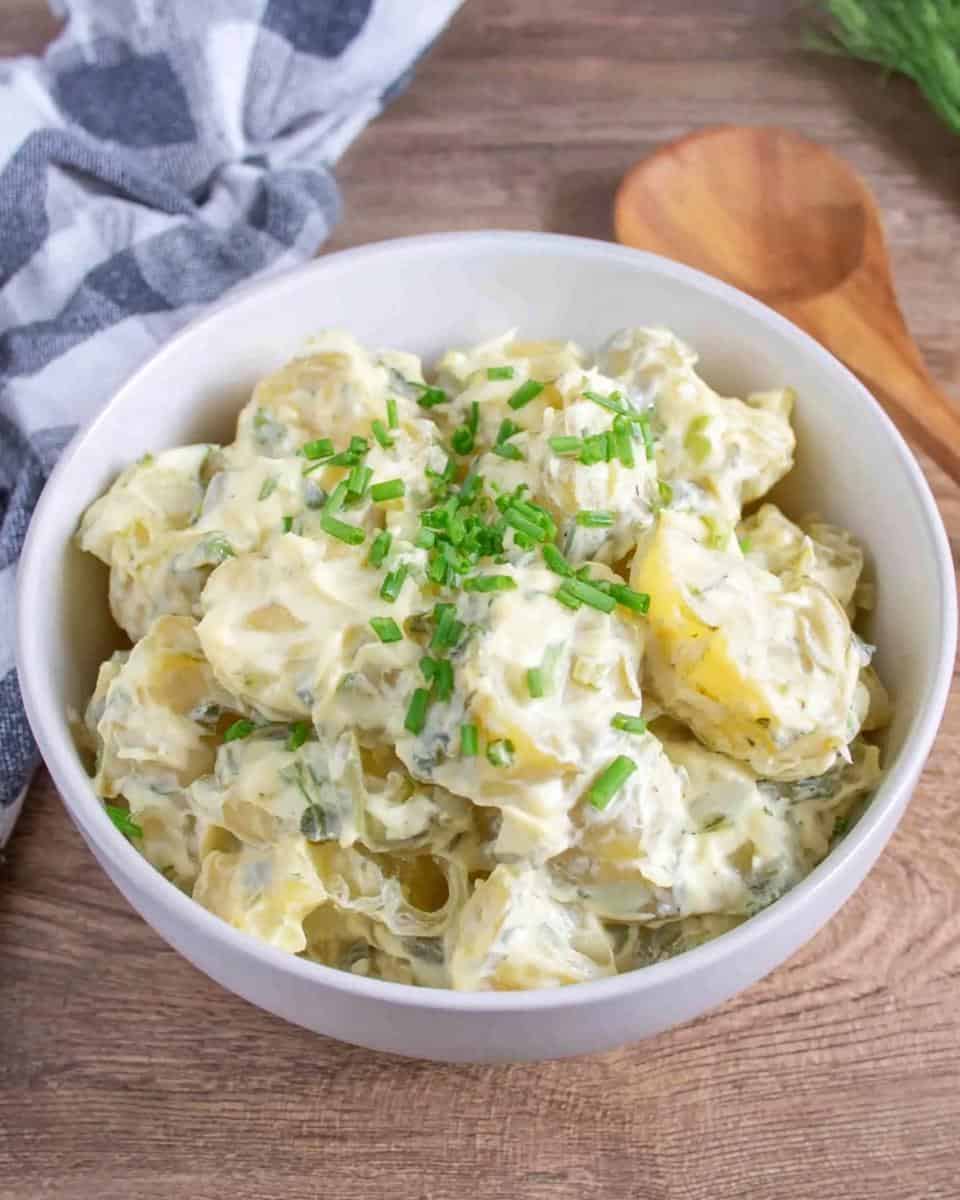 Klassischer Kartoffelsalat mit Mayonnaise und Brühe Rezept - detail 3