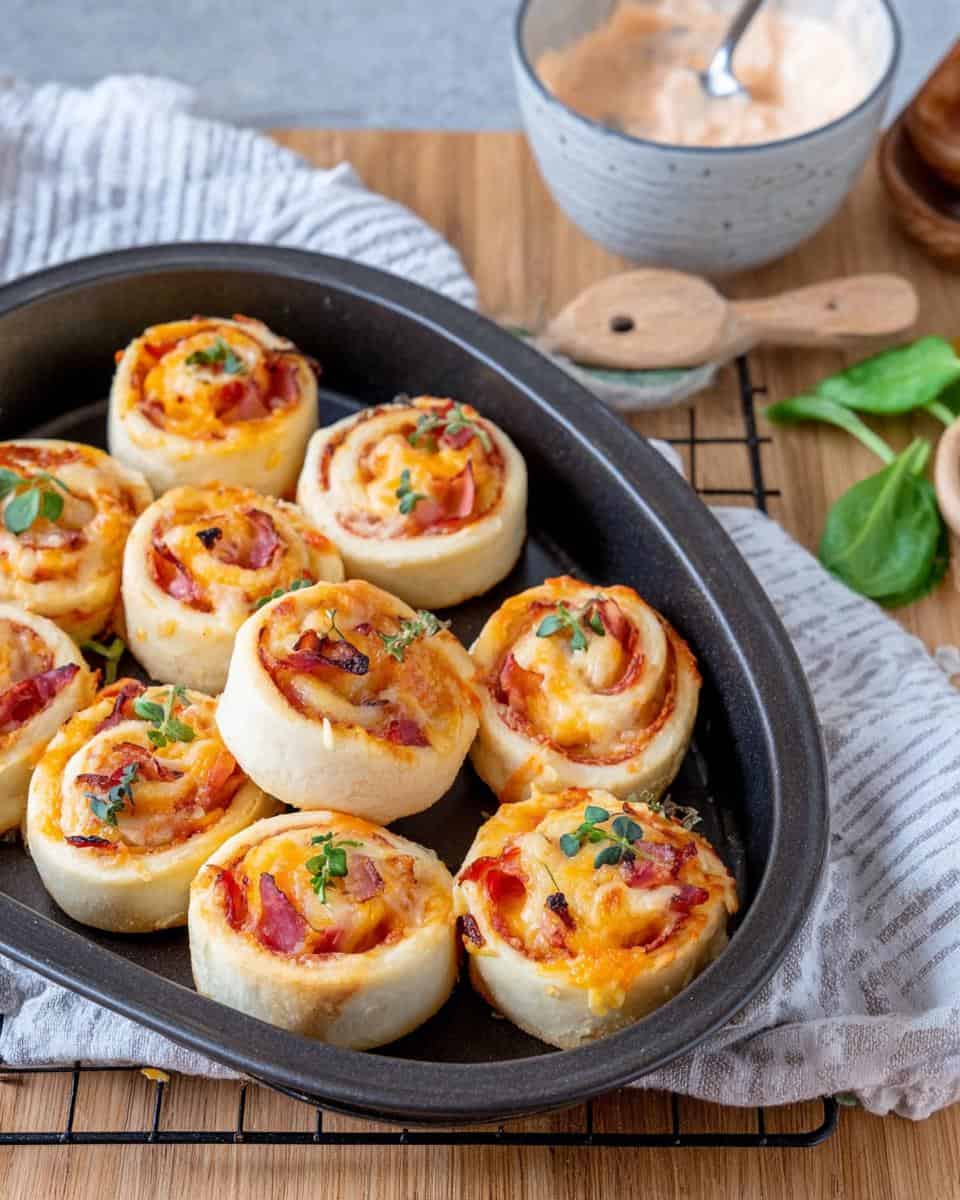 Schnelle Pizzabrötchen ohne Hefe in 20 Minuten - detail 3