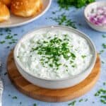 Sour Cream Dip mit Quark und Joghurt
