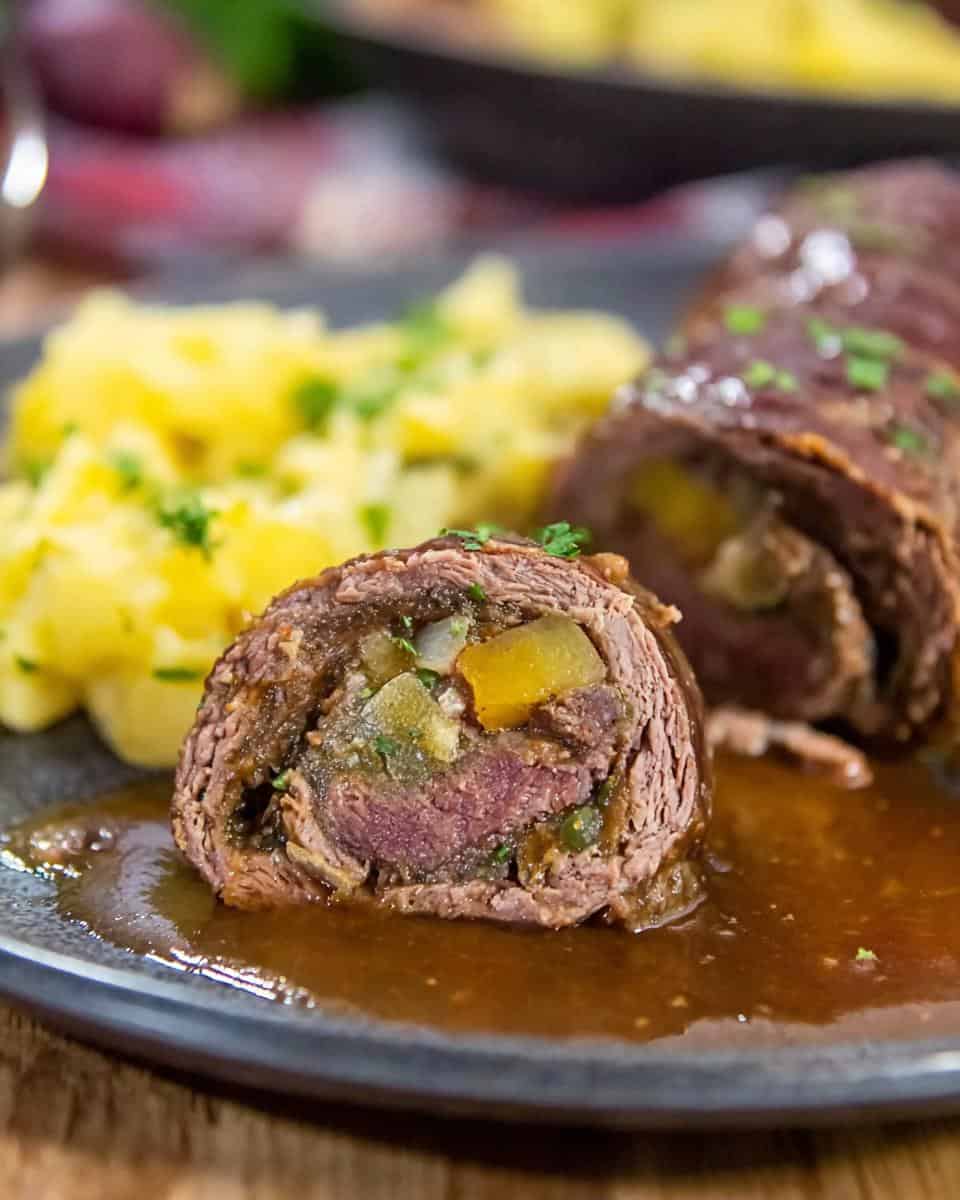 Zarte Rinderrouladen im Backofen zubereiten - detail 3